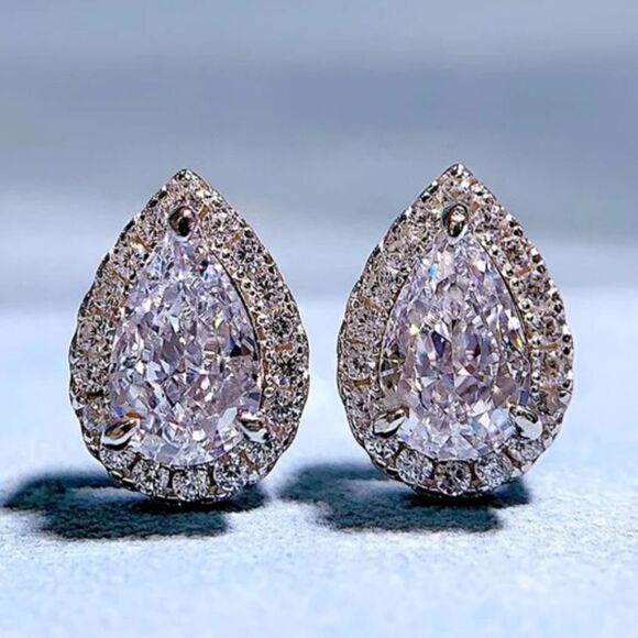 Water drop crystal stud earrings - Picture 1 of 7